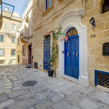 بيت للعطل Traditional Maltese Townhouse In Cospicua Cospicua