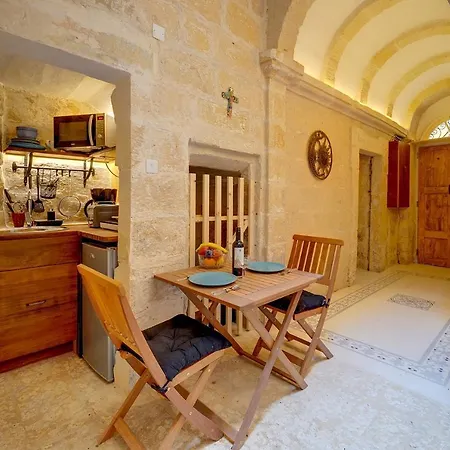 Traditional Maltese Townhouse In Cospicua