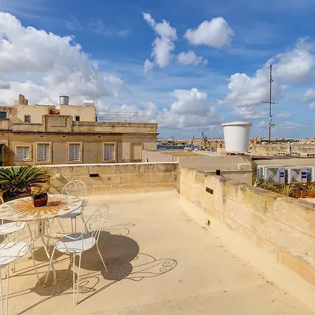 Traditional Maltese Townhouse In Cospicua